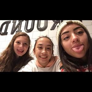 Meet your Posher, Sharon